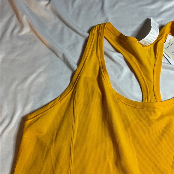 NWT Fabletics Racerback Tank - Picture 4 of 9